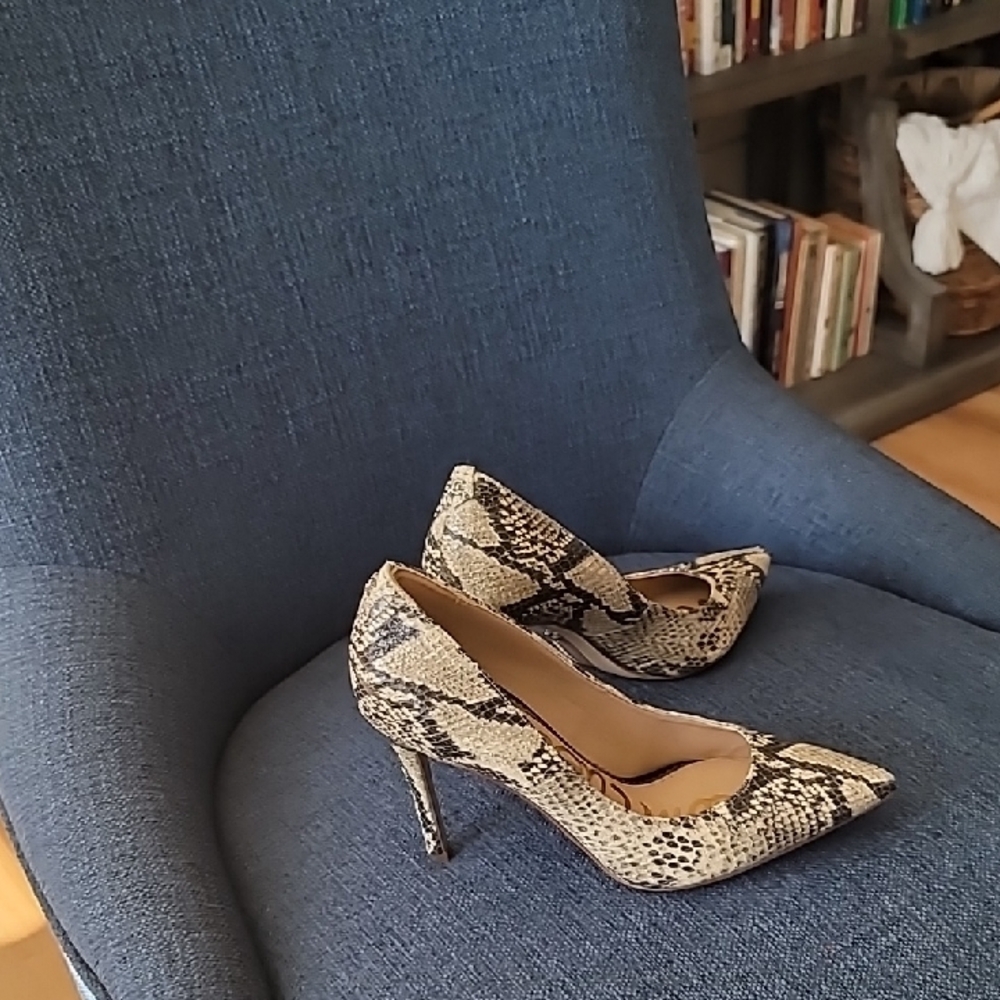 Sam Edelman Tan and Black Snakeskin Heels